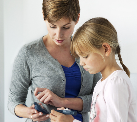 Dispositivi per il diabete di tipo 1 e compliance del paziente pediatrico possono non andare d’accordo