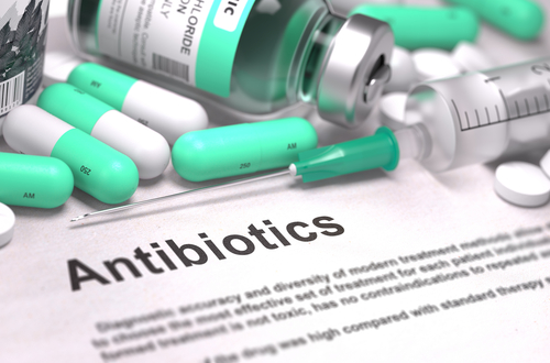 Antibiotici ed endocardite infettiva dopo procedure dentali invasive