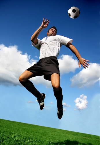 Calcio: colpo di testa connesso a sintomi neurologici