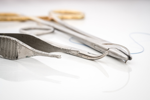 La sutura Allgöwer-Donati modificata riduce del 58,9% l’area cicatriziale nella chirurgia spinale