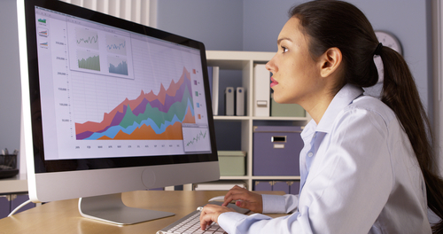 Un orario di lavoro prolungato potrebbe favorire l’ipertensione, soprattutto nelle donne