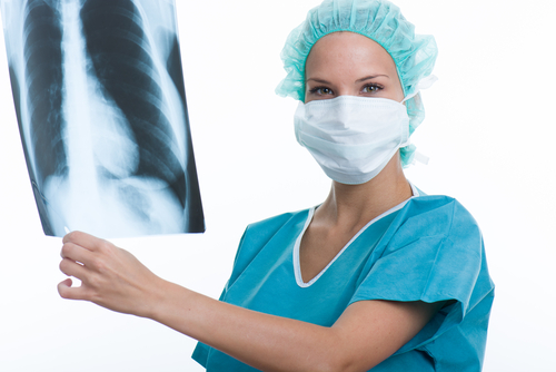 Tumore al seno: serve protezione da radiazioni ionizzanti sul lavoro in ospedale