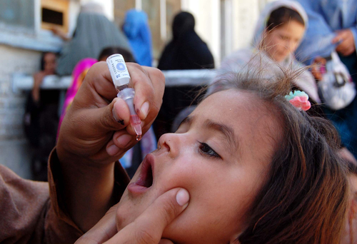 Terremoto Siria, oltre 800mila bambini da vaccinare contro morbillo e polio