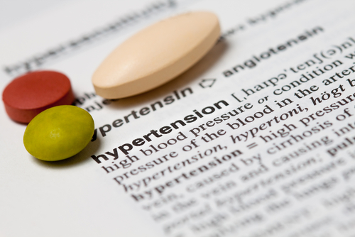 Ipertensione negli anziani: la terapia ottimale si ottiene con un approccio multidisciplinare