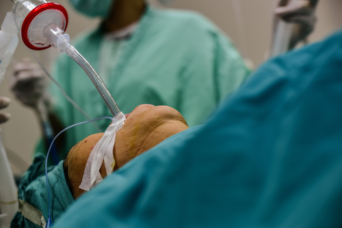 Grandi progressi nella chirurgia spinale e tiroidea