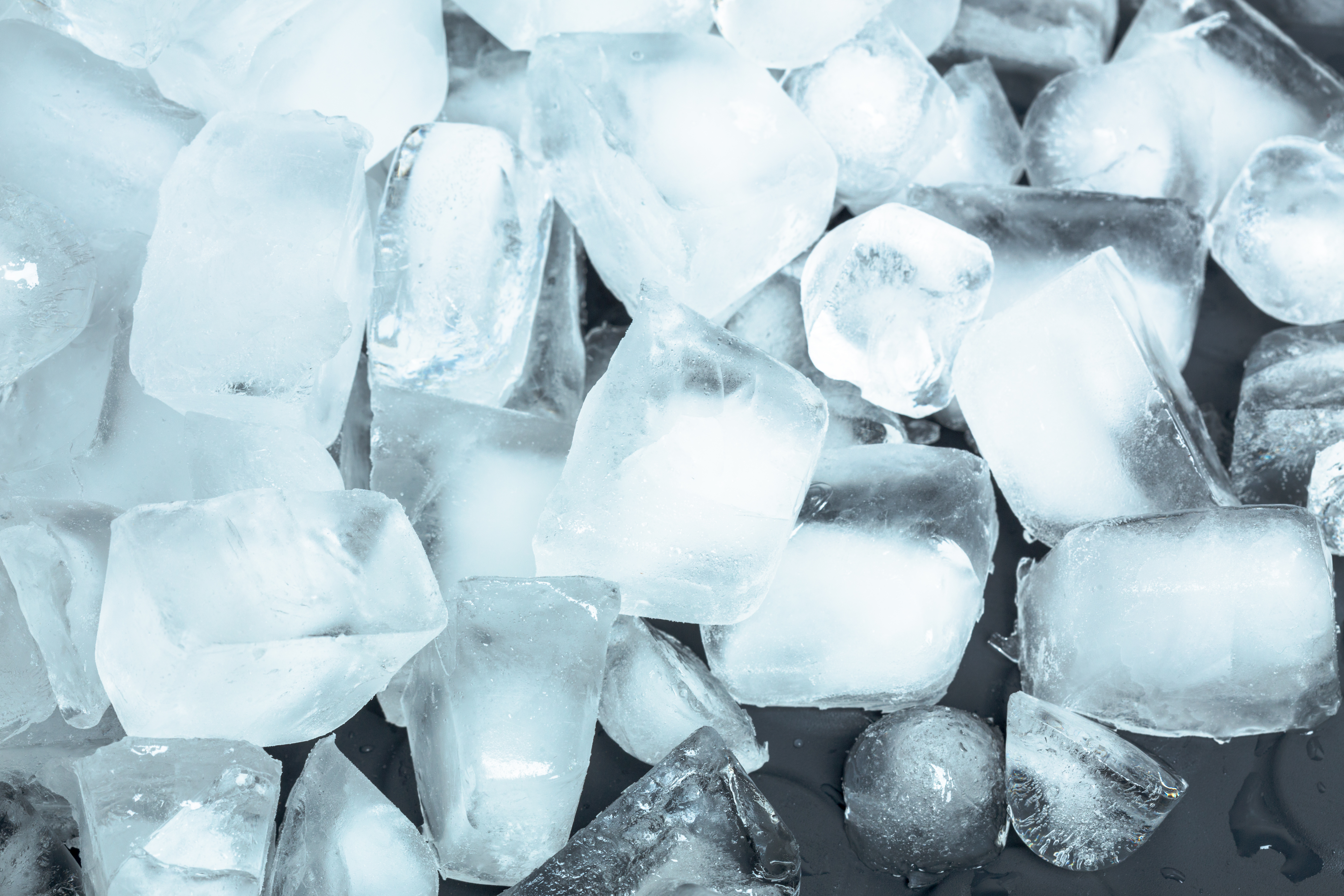 Iniezioni anestetiche locali: cubetti di ghiaccio contro il dolore