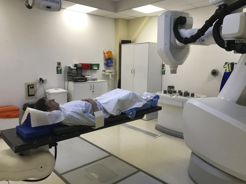 Metastasi cerebrali:  radiochirurgia stereotassica utile sia per i giovani che per gli anziani