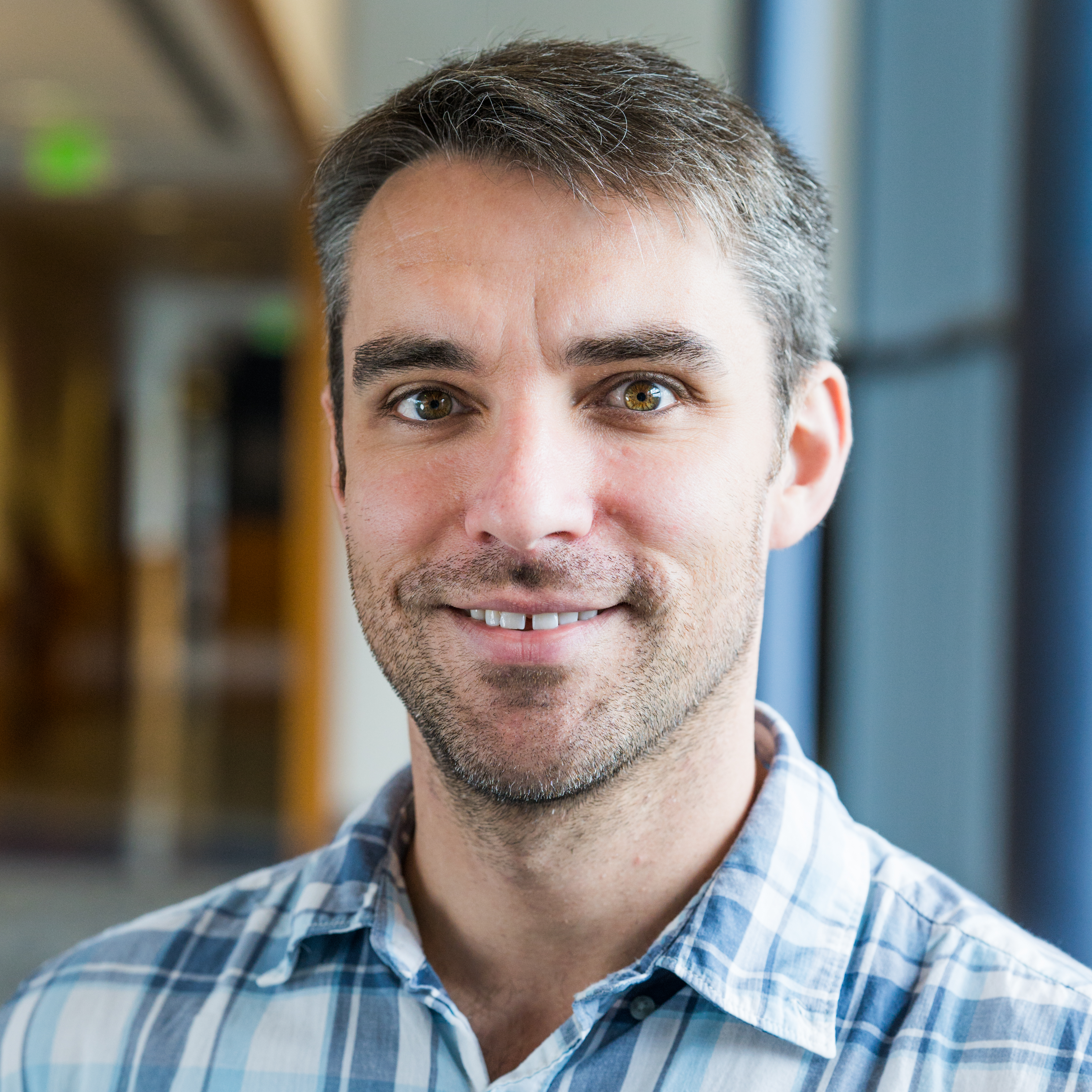 Vaccino anti-CoVid, la minaccia delle resistenze: intervista a David Kennedy