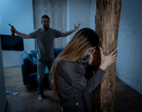 Salute mentale: servono misure adeguate per le vittime di violenza del partner