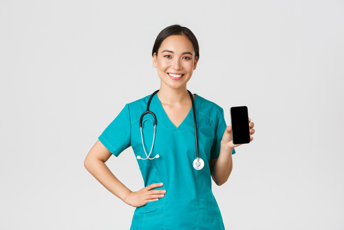 Diabete: l’uso di app su dispositivi mobili migliora l’aderenza alla terapia e la glicemia