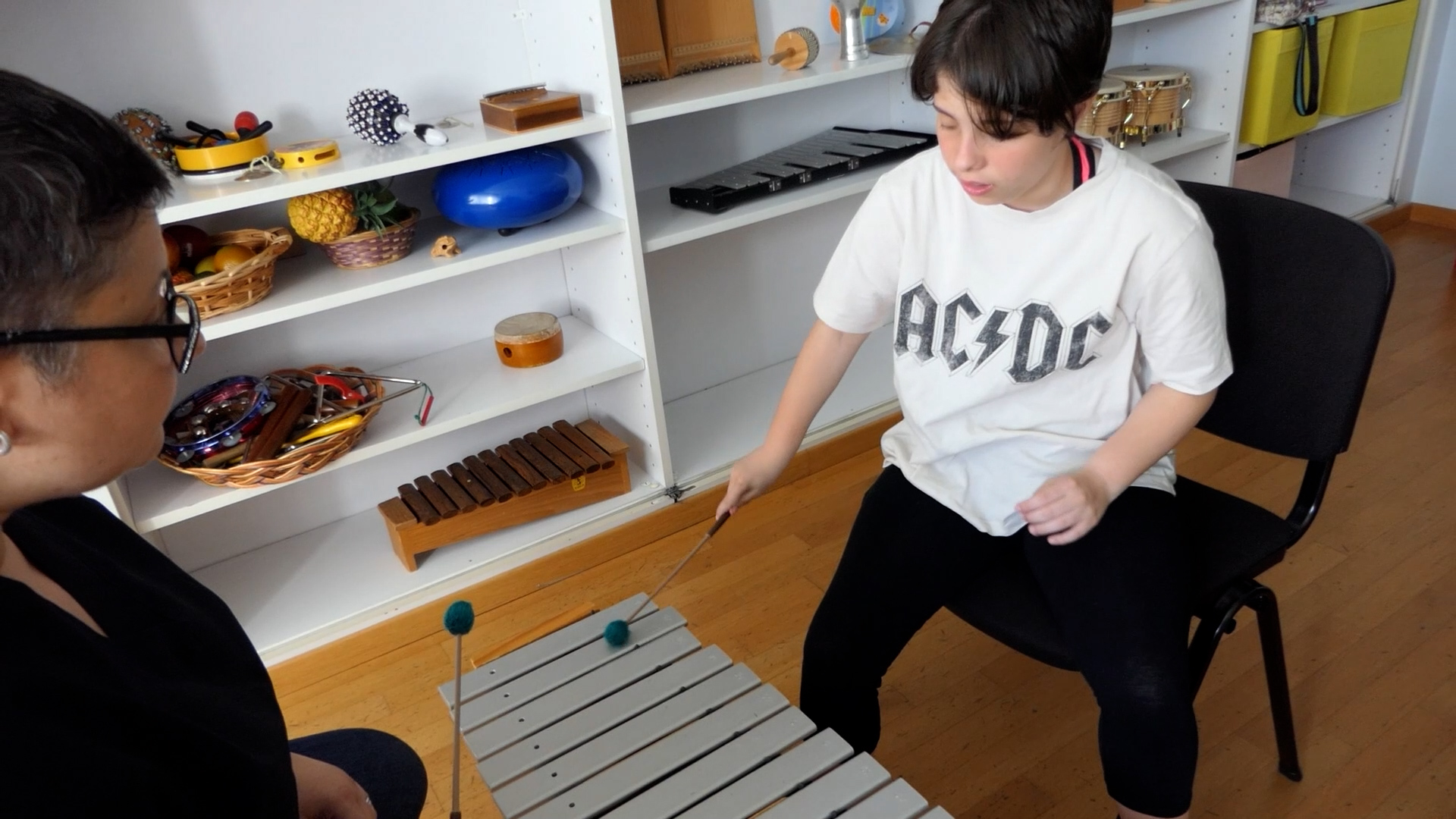 Autismo, con musicoterapia migliorano capacità relazionali e motorie