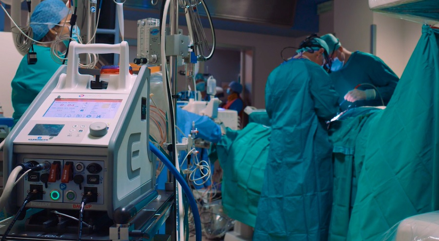 Salvato bimbo di 5 mesi grazie a un trapianto di un cuore anche se incompatibile